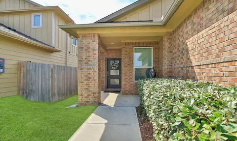 108 Clay Creek Ln, Montgomery, TX 77356