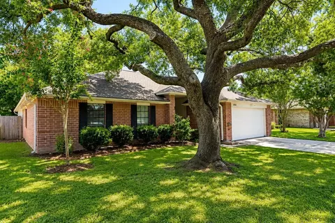13626 Wheatbridge Dr, Houston, TX 77041
