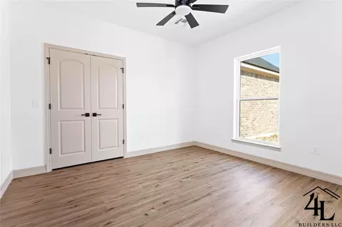 Bedroom - 7850 Pixie Ln, Lumberton, TX 77657 photo 4 of 5