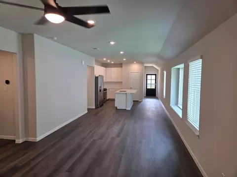 Living - 13625 Brook Trout Dr, Conroe, TX 77384 photo 2 of 4