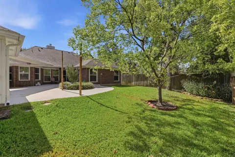 Exterior - 25123 Burgh Castle Dr, Spring, TX 77389 photo 5 of 8