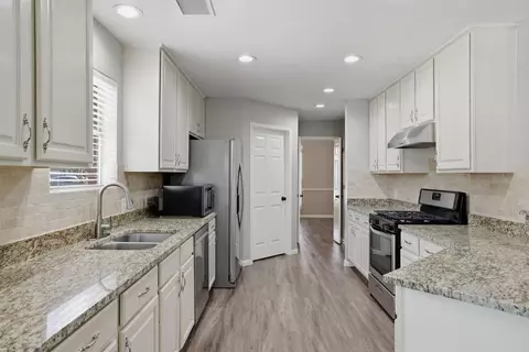 Entry Way - 25123 Burgh Castle Dr, Spring, TX 77389 photo 3 of 3