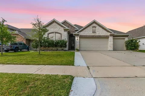 25008 Calais New Court Ln, Kingwood, TX 77339
