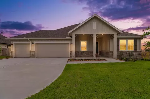 11822 Old Fashion Cir, Mont Belvieu, TX 77535