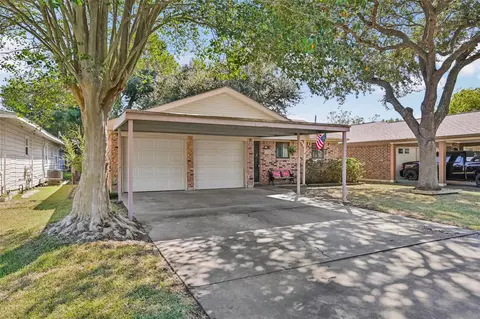 2309 32nd Ave N, Texas City, TX 77590