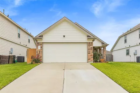118 Bobcat Bnd, Huntsville, TX 77320