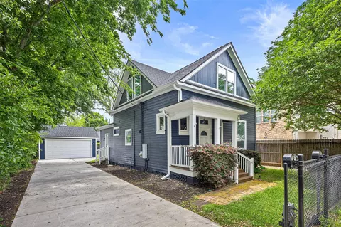 1705 Ovid St, Houston, TX 77007