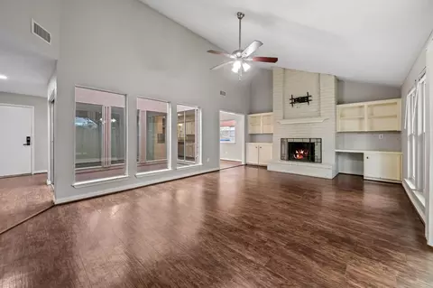 5123 Crystal Bay Dr, Houston, TX 77084