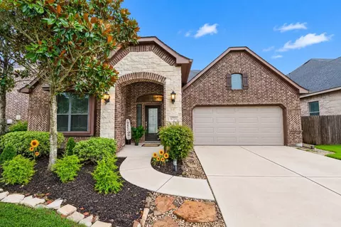 6723 Sotoria Ln, Sugar Land, TX 77479