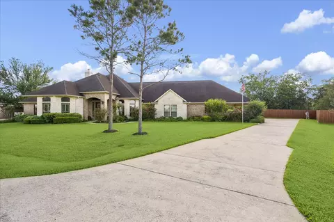 3391 Clearwood Cir, Alvin, TX 77511