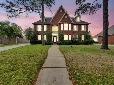 4510 Chestnut Meadow Dr, Sugar Land, TX 77479