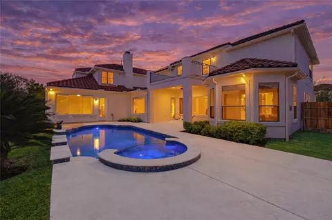 14014 Hampton Cove Dr, Houston, TX 77077