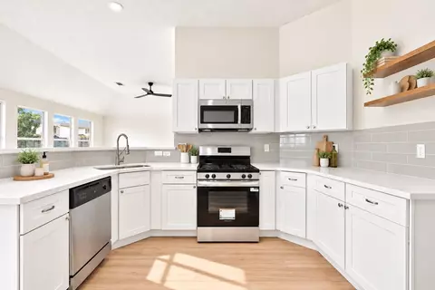 16719 N Bend Dr, Houston, TX 77073