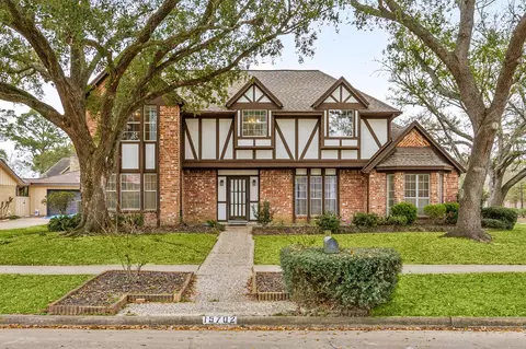 15702 Mesa Verde Dr, Houston, TX 77059