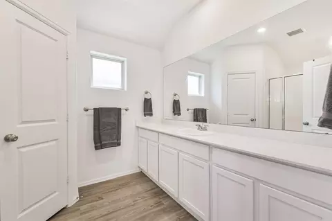 Bath - 2767 Sagedale Dr, Conroe, TX 77301 photo 1 of 3