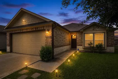 19306 Golden Wave Dr, Katy, TX 77449