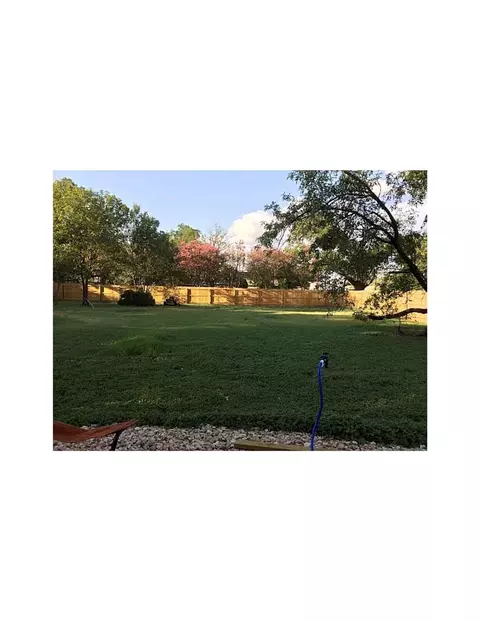 Exterior - 241 E Jackson St, Bartlett, TX 76511 photo 6 of 6