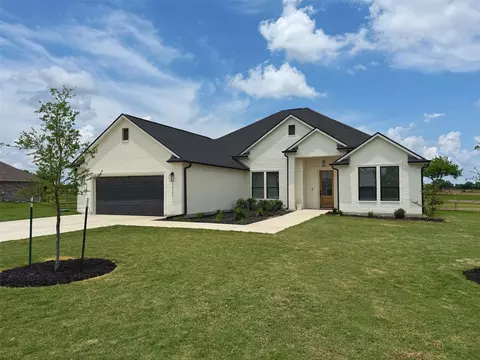 10455 Whiskey River Rd, Bryan, TX 77808
