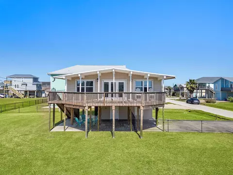 4202 Hardin Dr, Galveston, TX 77554
