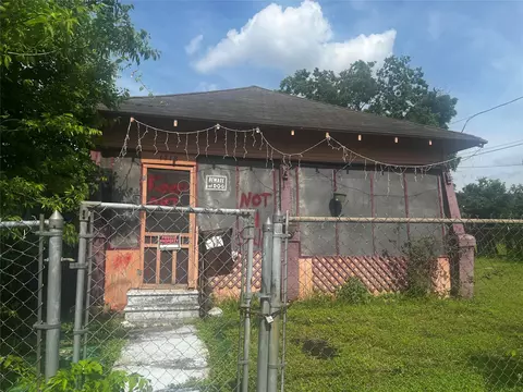 1718 Pannell St, Houston, TX 77020