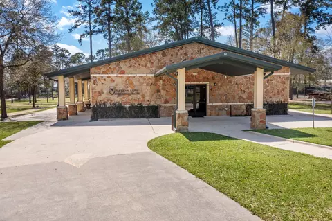 Exterior - 6414 Hickorycrest Dr, Spring, TX 77389 photo 8 of 9