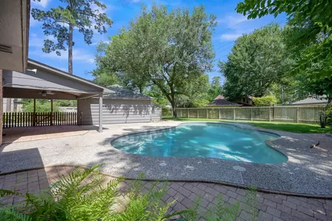 Exterior - 6414 Hickorycrest Dr, Spring, TX 77389 photo 5 of 9