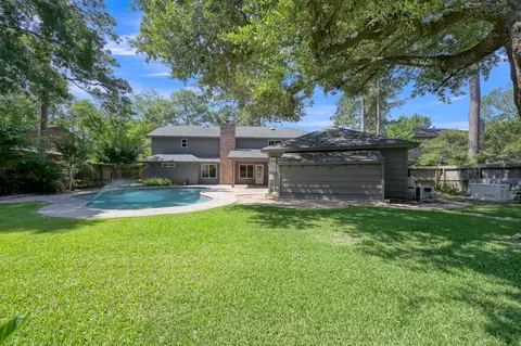 Exterior - 6414 Hickorycrest Dr, Spring, TX 77389 photo 6 of 9