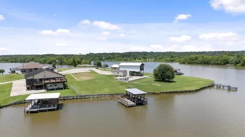 500 Laurel Cv W, Onalaska, TX 77360 photo 1