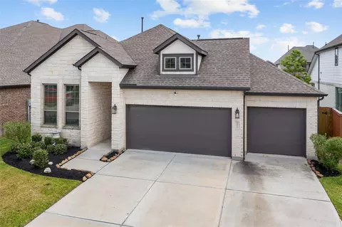 13017 Deep Marine Dr, La Marque, TX 77568