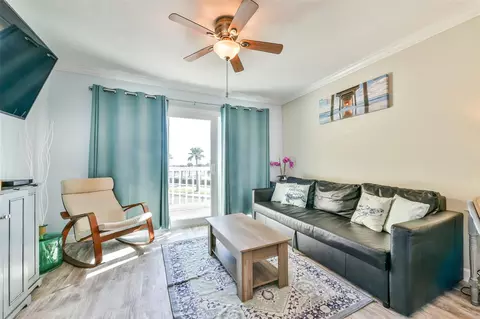 6300 Seawall Blvd #9220, Galveston, TX 77551