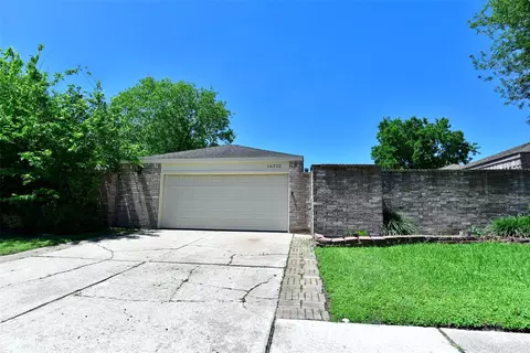 16222 Queensdale Dr, Houston, TX 77082