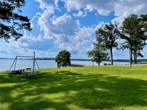 520 Lake Shore Dr, Trinity, TX 75862 photo 13