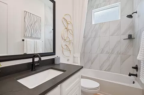 Bath - 2032 Persimmon Cove Ct, Katy, TX 77493 photo 1 of 4