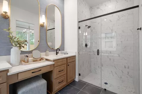Bath - 2032 Persimmon Cove Ct, Katy, TX 77493 photo 4 of 4