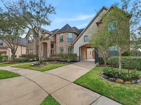 5330 Briarwick Meadow Ln, Sugar Land, TX 77479