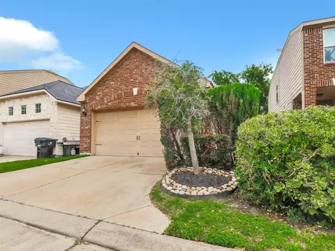 11114 Panther Ct, Houston, TX 77099