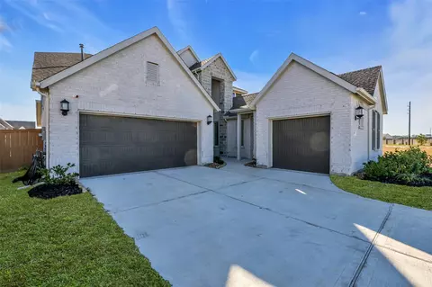 8619 Jade Hill Dr, Rosharon, TX 77583