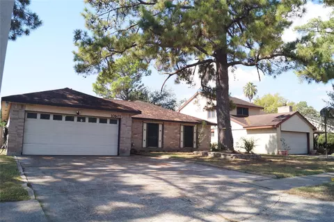 10603 Mackenzie Dr, Houston, TX 77086