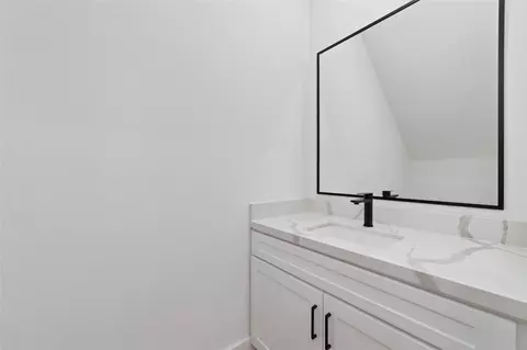 Bath - 1811 N Spring Dr #7, Spring, TX 77373 photo 1 of 5