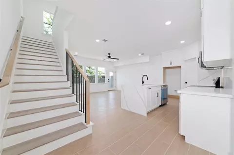 Entry Way - 1811 N Spring Dr #7, Spring, TX 77373 photo 1 of 2