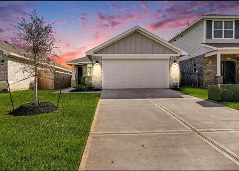 4326 W Bayou Maison Cir, Dickinson, TX 77539