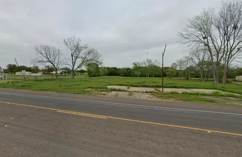 700 N May St, Madisonville, TX 77864