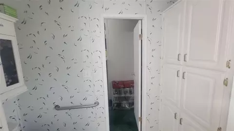 Bath - 17822 Shaw Cir, Conroe, TX 77302 photo 4 of 6