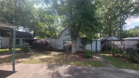 Exterior - 17822 Shaw Cir, Conroe, TX 77302 photo 8 of 12