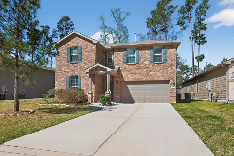 2080 Lost Timbers Dr, Conroe, TX 77304