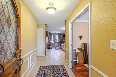 Entry Way - 5527 Glenmere Ln, Spring, TX 77379 photo 1 of 2