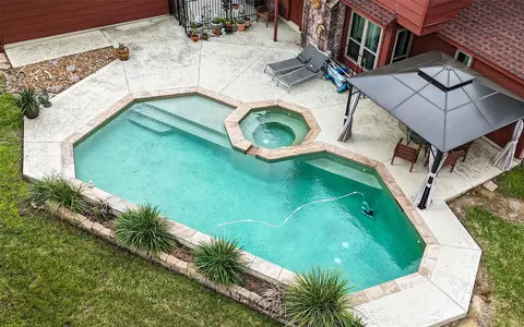 Exterior - 5527 Glenmere Ln, Spring, TX 77379 photo 3 of 3