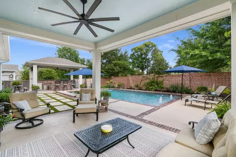 Exterior - 2114 Gadwall Dr, Conroe, TX 77384 photo 6 of 14