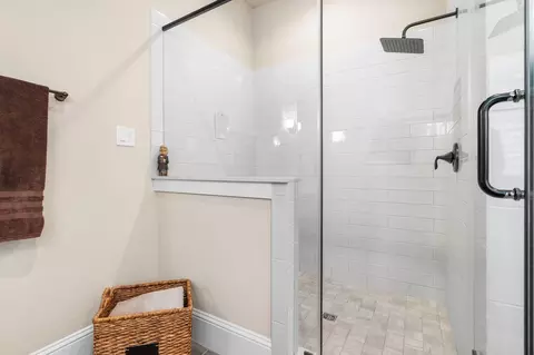 Bath - 2114 Gadwall Dr, Conroe, TX 77384 photo 2 of 4