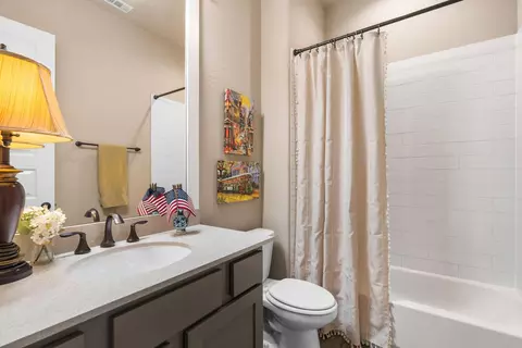 Bath - 2114 Gadwall Dr, Conroe, TX 77384 photo 4 of 4